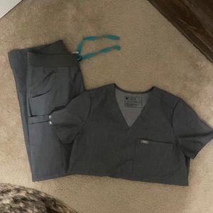 Figs Graphite Scrub Set